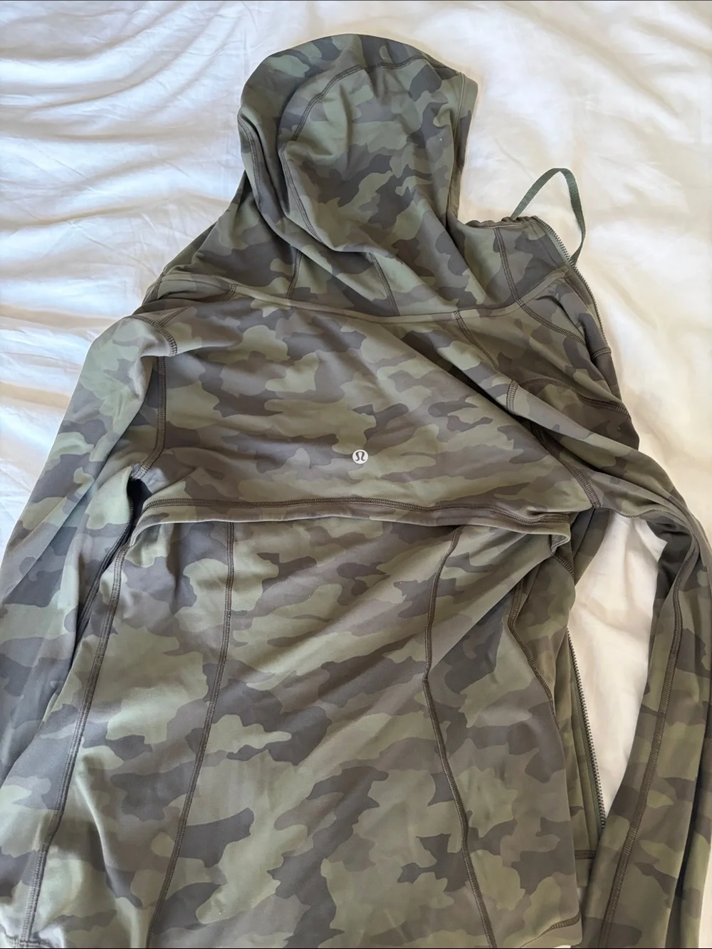 Lululemon Camo Hooded Define Jacket Size 6